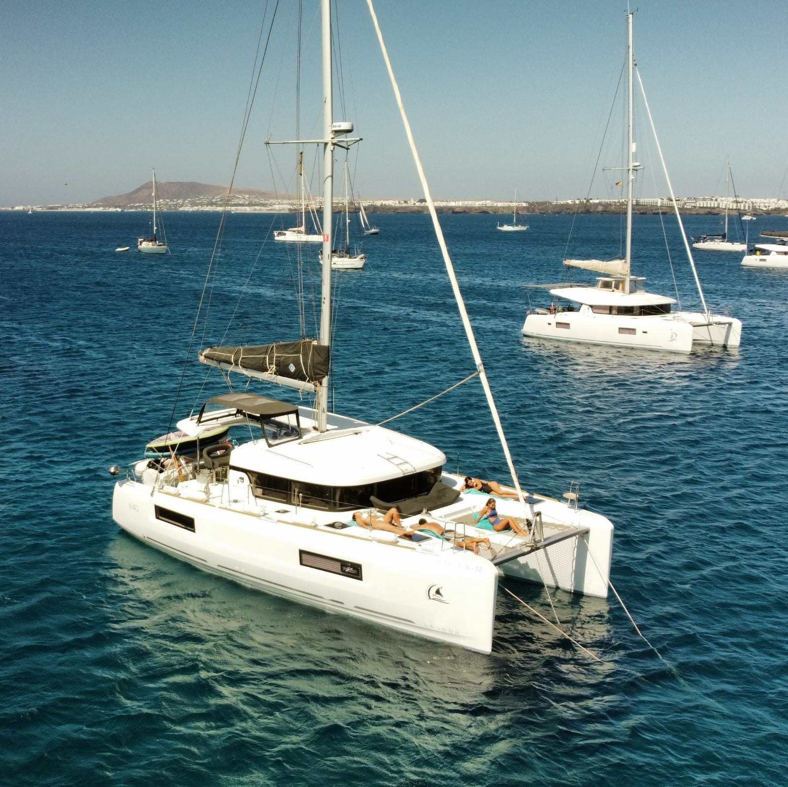 Boat trips along the Papagayo Coast Lanzarote with CharterLanzarote